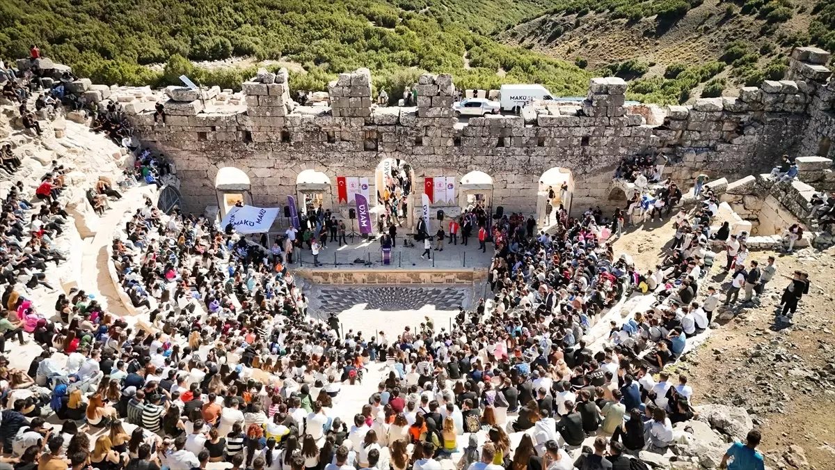 Üniversitede Ticari Diplomasi Dersi