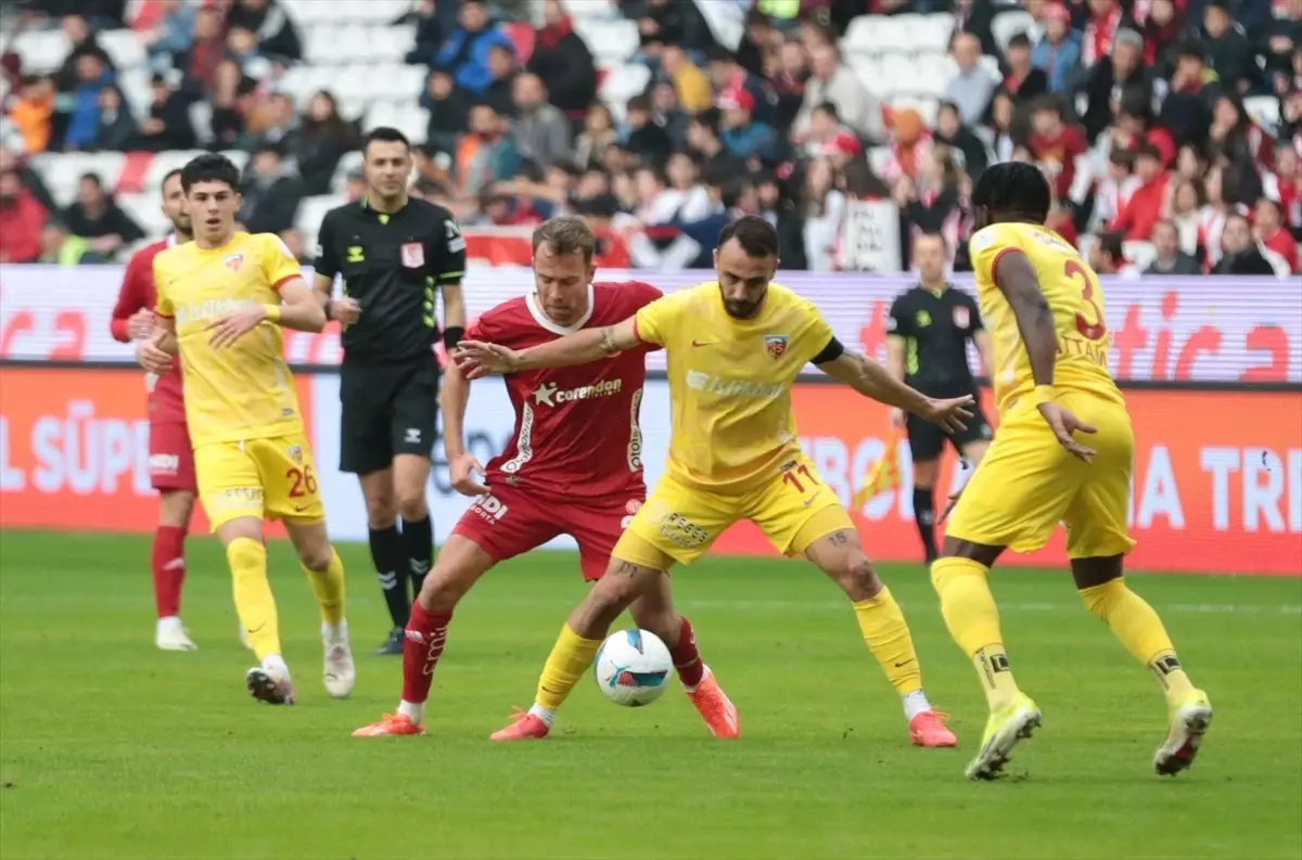 Antalyaspor, Kayserispor’u 1-0 Geçti