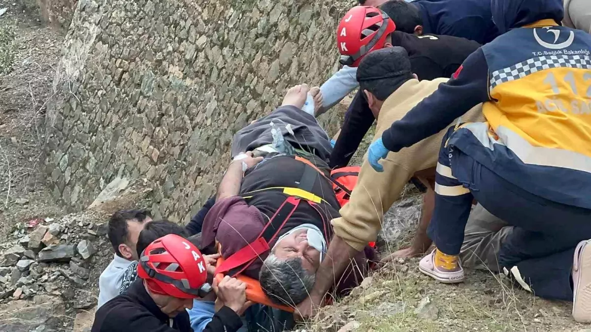 Fethiye’de Motosiklet Dereye Uçtu